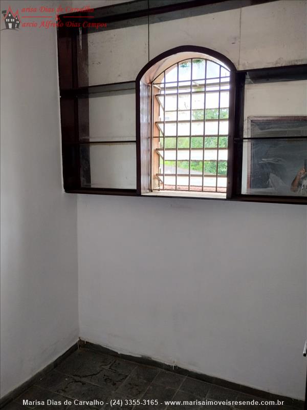 Casa comercial para Alugar no Centro em Resende