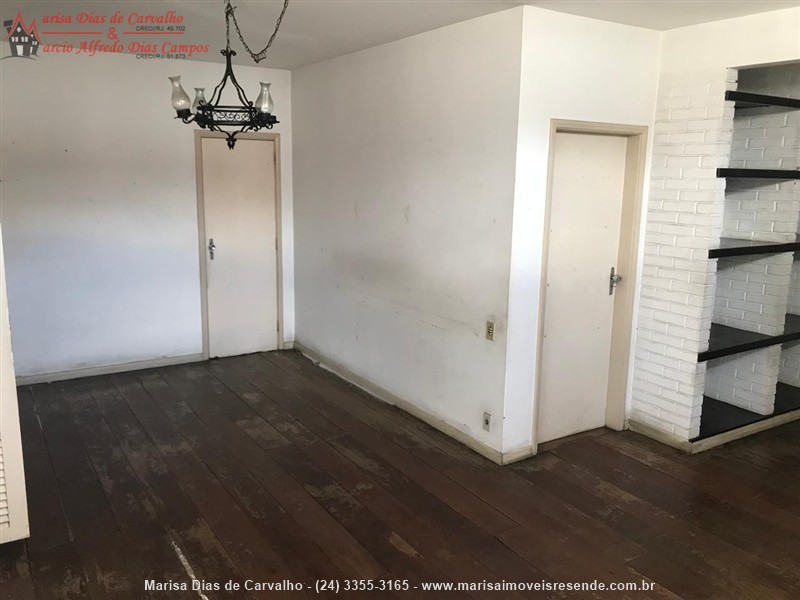 Casa a Venda no Centro em Resende