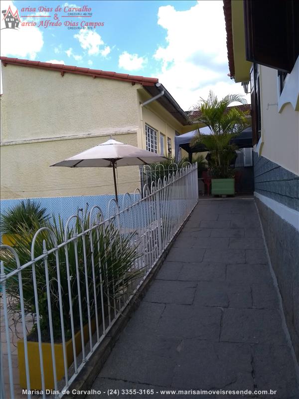 Casa a Venda no Centro em Resende