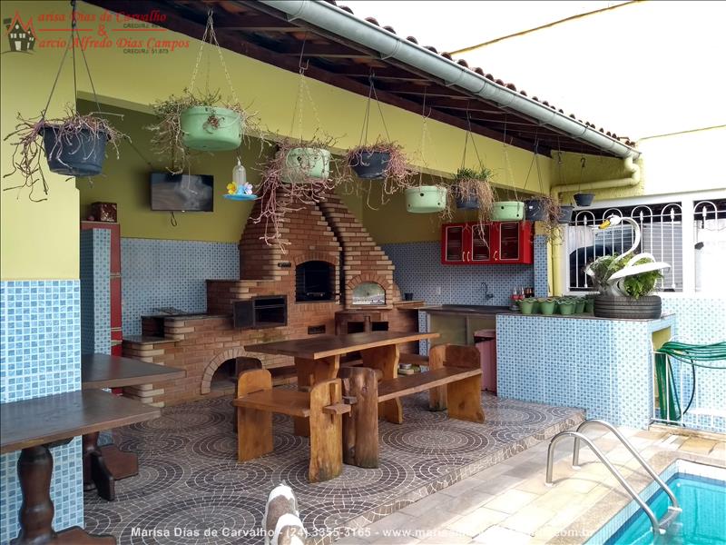 Casa a Venda no Centro em Resende