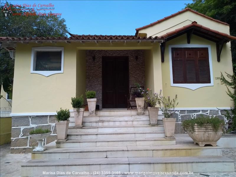 Casa a Venda no Centro em Resende