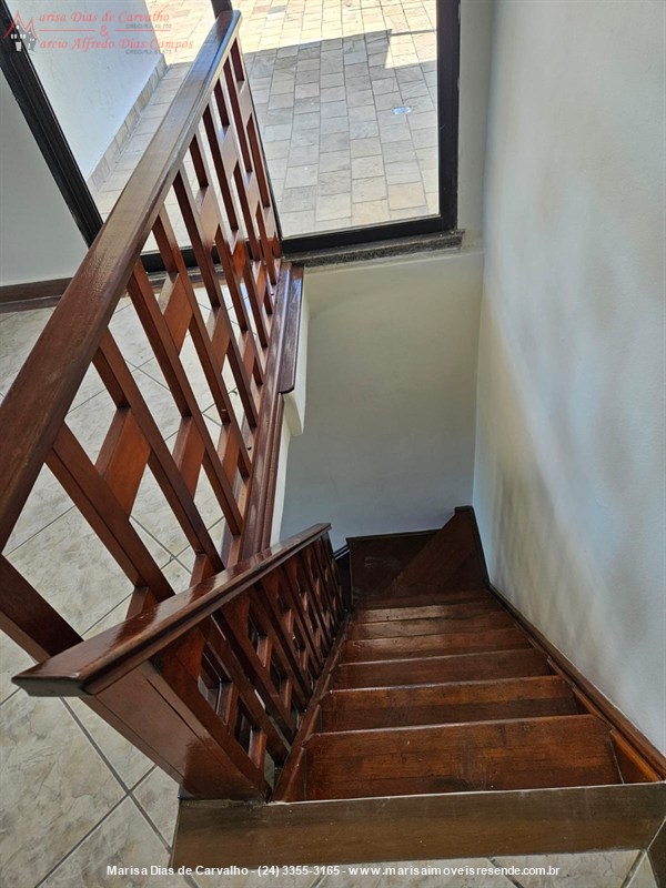 Cobertura para Alugar no Comercial em Resende - Foto do Im�vel